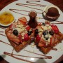 Max Brenner (3)